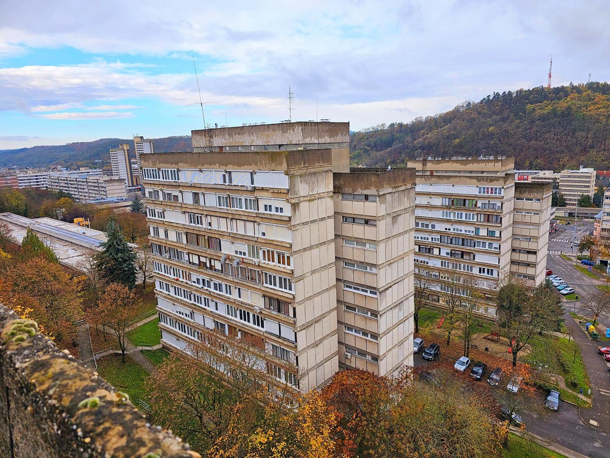 Urban Loft Apartment Salgótarján Екстериор снимка